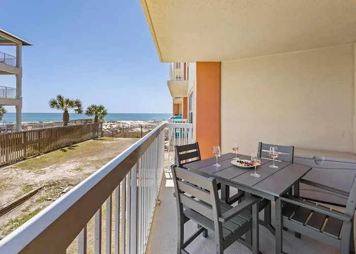 Apartment On The With Ocean Views Heated Pools & Hot Tub King Bed & Gear Cable Tv