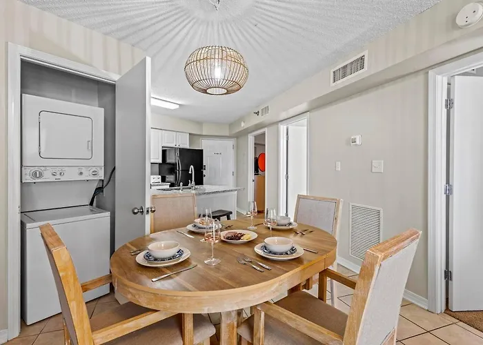 On The With Ocean Views Heated Pools & Hot Tub King Bed & Gear Cable Tv *