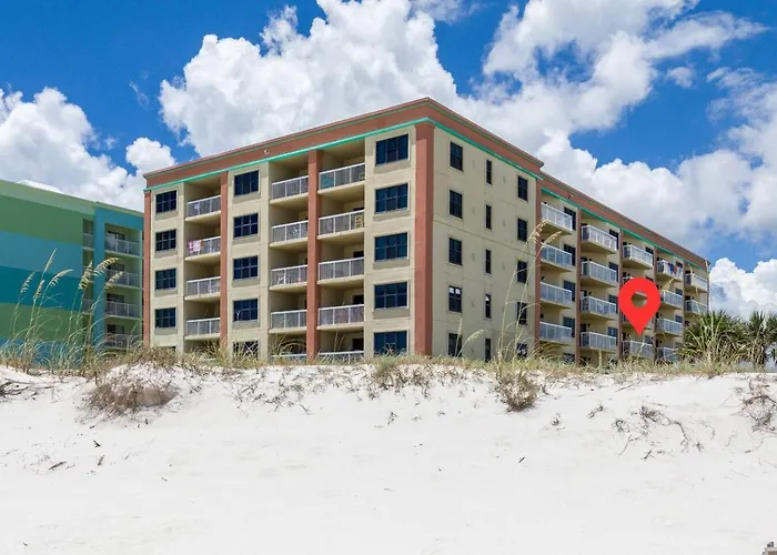 Apartment On The With Ocean Views Heated Pools & Hot Tub King Bed & Gear Cable Tv *