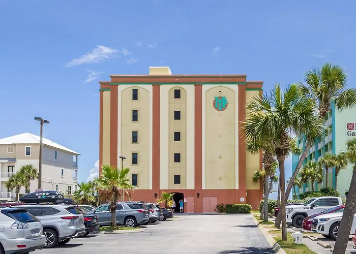 On The With Ocean Views Heated Pools & Hot Tub King Bed & Gear Cable Tv Apartment *